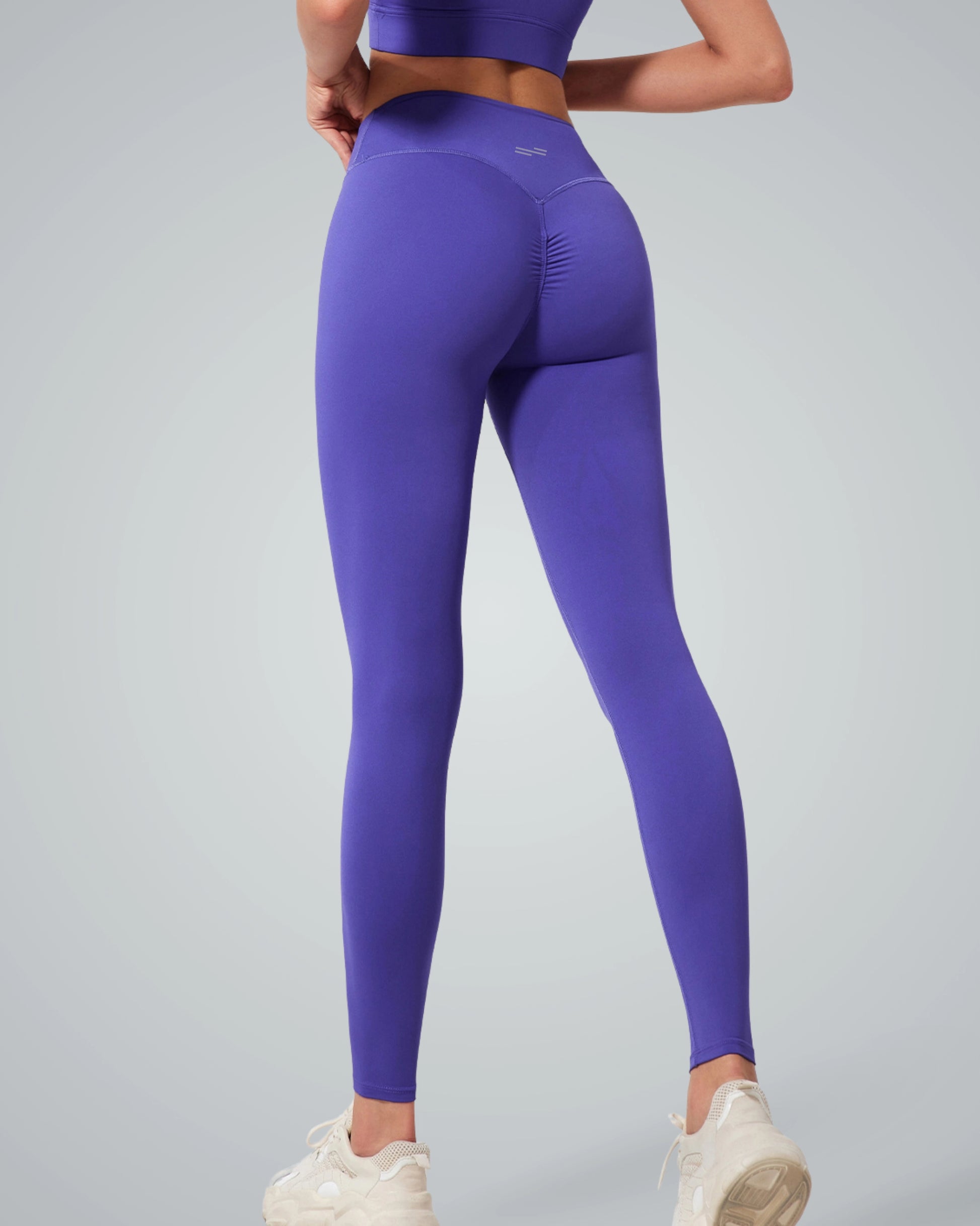 Bandsam Calm Wave Leggings for women in vibrant blue, offering stretch, comfort, and support for yoga, pilates, and activewear.