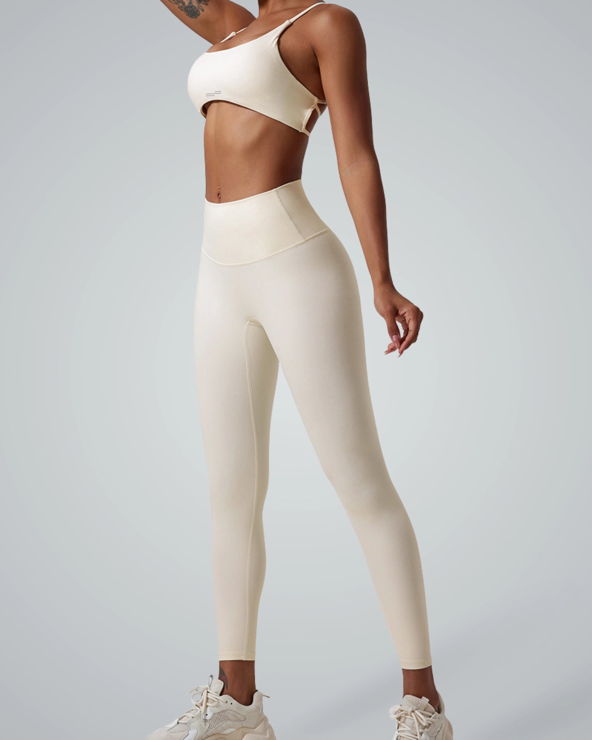 Bandsam ContourCore Set featuring a seamless gym set with high-waisted leggings and a sports bra, ideal for yoga and summer athleisure.