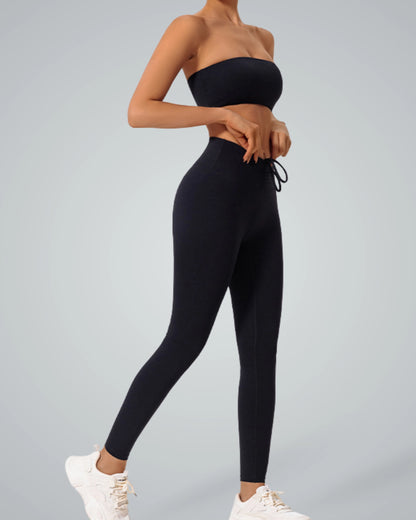 Bandsam LuxePulse Active Set, a seamless gym set with bandeau top and high-rise leggings in minimalist style, ideal for yoga and summer wear.