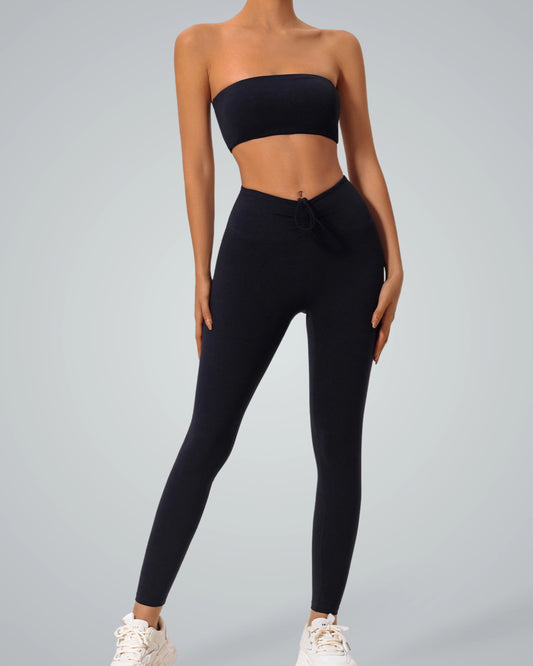 LuxePulse Active Set by Bandsam in black; bandeau top and high-rise leggings; stylish seamless gym set; perfect athleisure co-ord look.