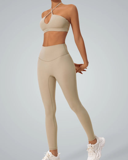 Bandsam Oasis Fitwear Set featuring a minimalist gym crop top and high-waisted leggings, perfect for athleisure and active wear.