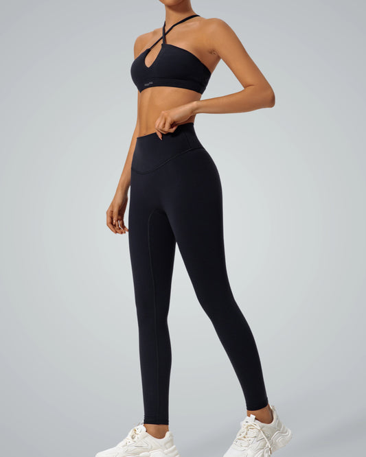 Bandsam Oasis Fitwear Set: sleek sports bra and high-waisted leggings, perfect seamless gym set for workouts or casual wear.