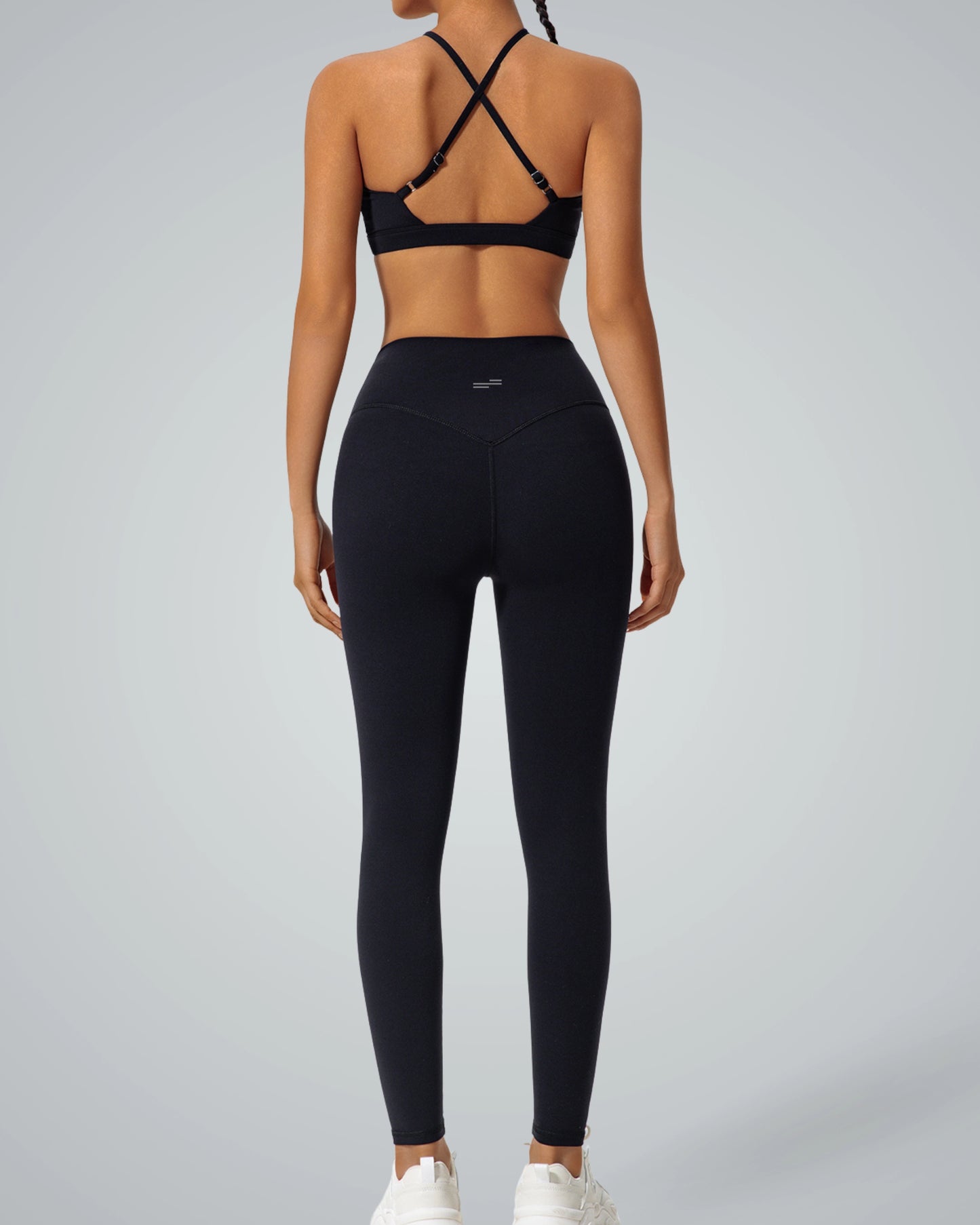 Alt Tag: Bandsam Oasis Fitwear Set in black, seamless gym set featuring high-waisted leggings and a supportive sports bra, perfect for workouts.
