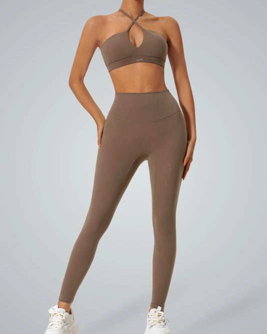 Bandsam Oasis Fitwear Set: sleek, seamless gym set with crop top and high-waisted leggings, perfect athleisure and performance duo