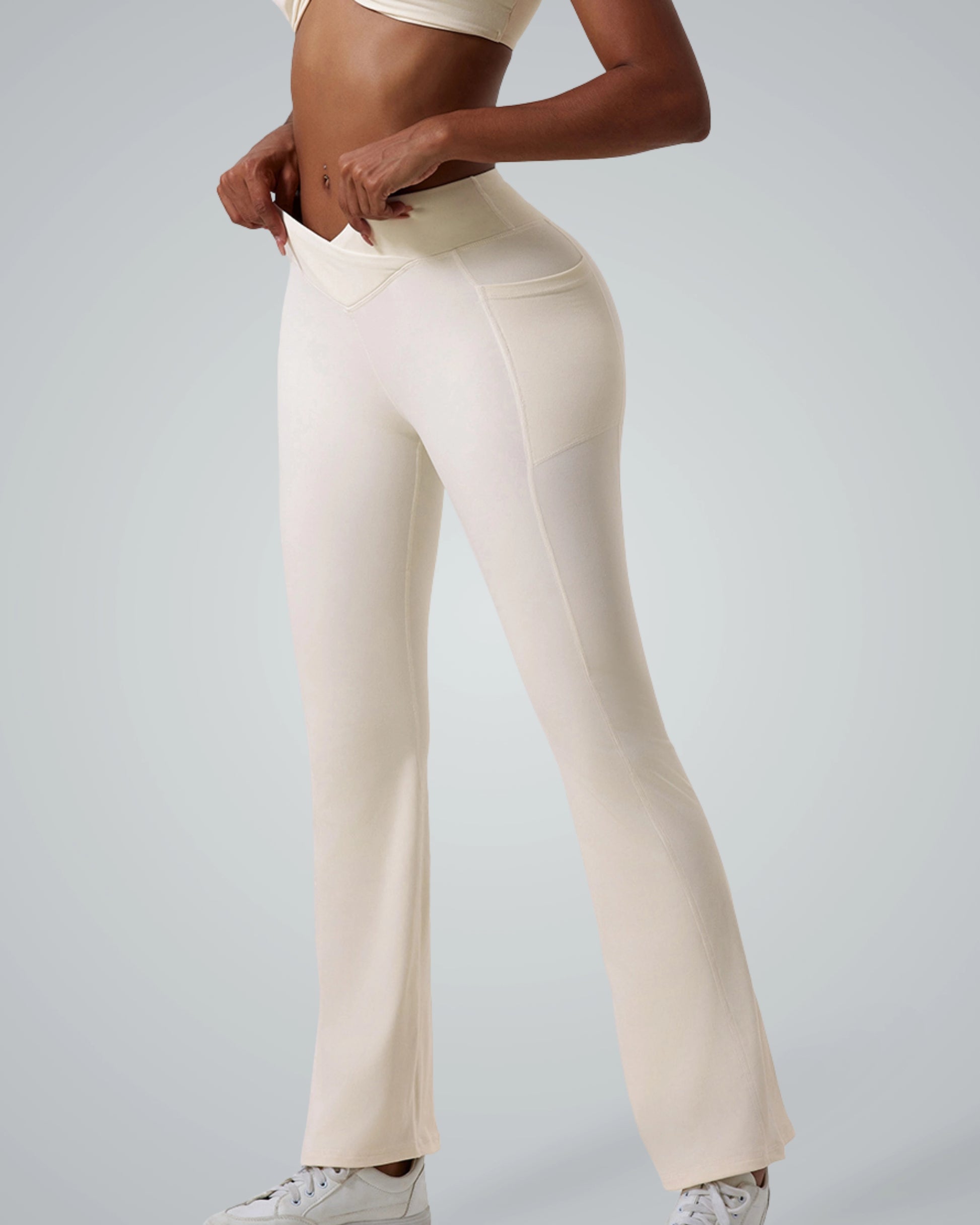 Bandsam PeakFit Pocket Leggings for women, high-waisted with side pockets, soft stretch fabric ideal for yoga, workouts, lounging, outings.