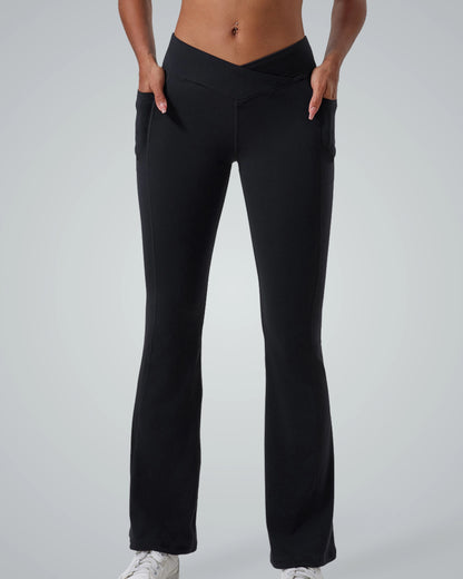 Bandsam PeakFit Pocket Leggings for women, high-waisted, stretch activewear ideal for yoga, pilates, lounging, and casual outings.