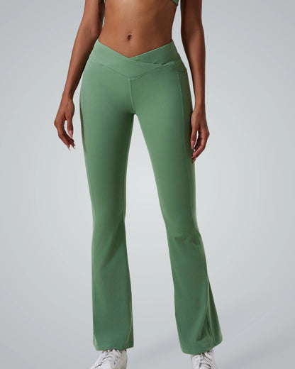 Bandsam PeakFit Pocket Leggings in green; high-waisted, flared, stretch activewear for women's comfort, support in yoga or workout.