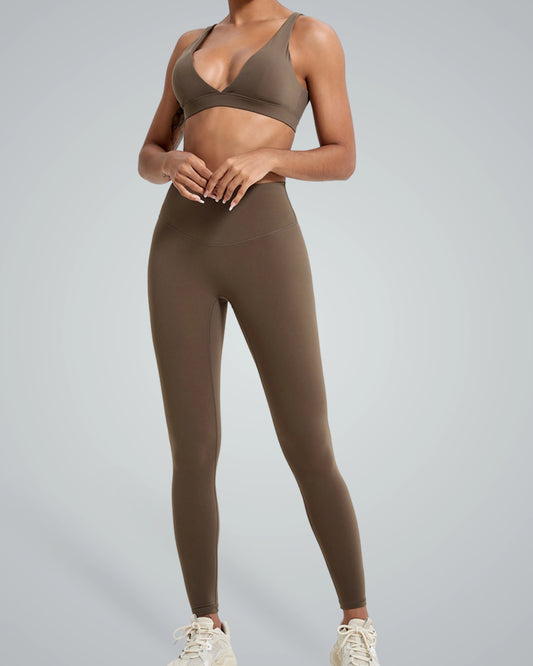Alt Tag: Bandsam PureFlex Set, matching workout set features a V-neck sports bra and high-waisted leggings, stylish athleisure co-ord