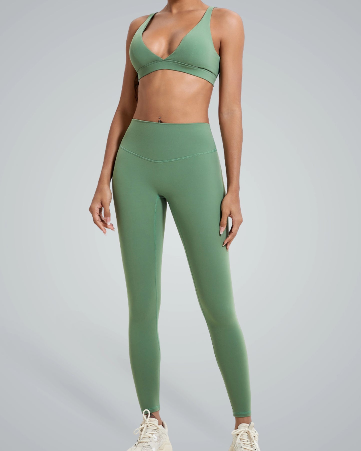 Bandsam PureFlex Set, a seamless gym set with V-neck sports bra and high-waisted leggings in green, perfect for chic and comfy workouts.